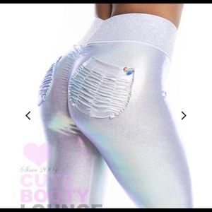 CUTE BOOTY scrunch pants-Iridescent white/Silver